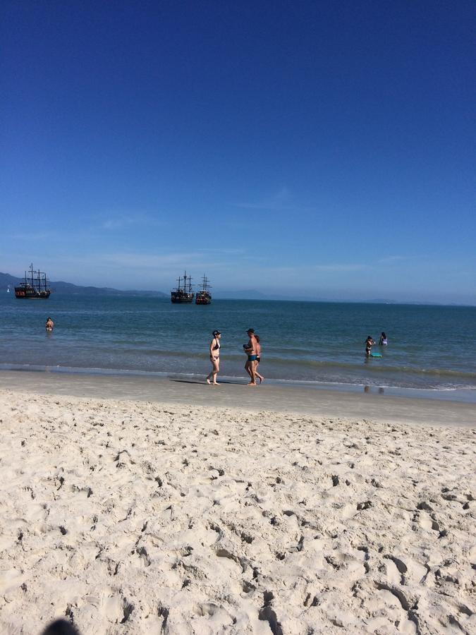 Lindo Apto, 50Metros Do Mar, Ideal Para Familias Флорианополис Экстерьер фото